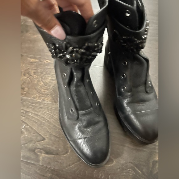 Karl Lagerfeld Boots - Picture 2 of 5
